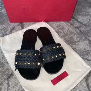 Valentino Slides